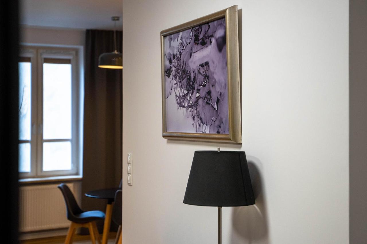 Piekna Grey Studio Varsavia Esterno foto
